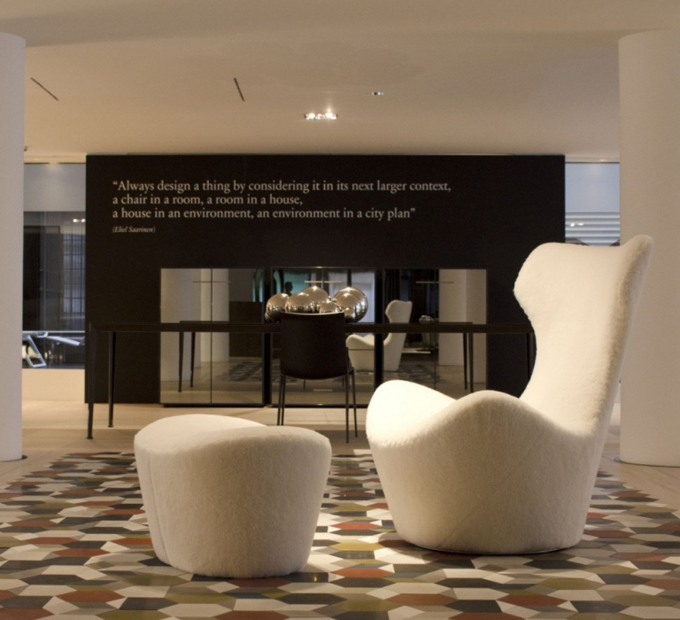 乐竞平台 - 坐具|休闲椅|办公家具|设计师家具|凤碟脚踏