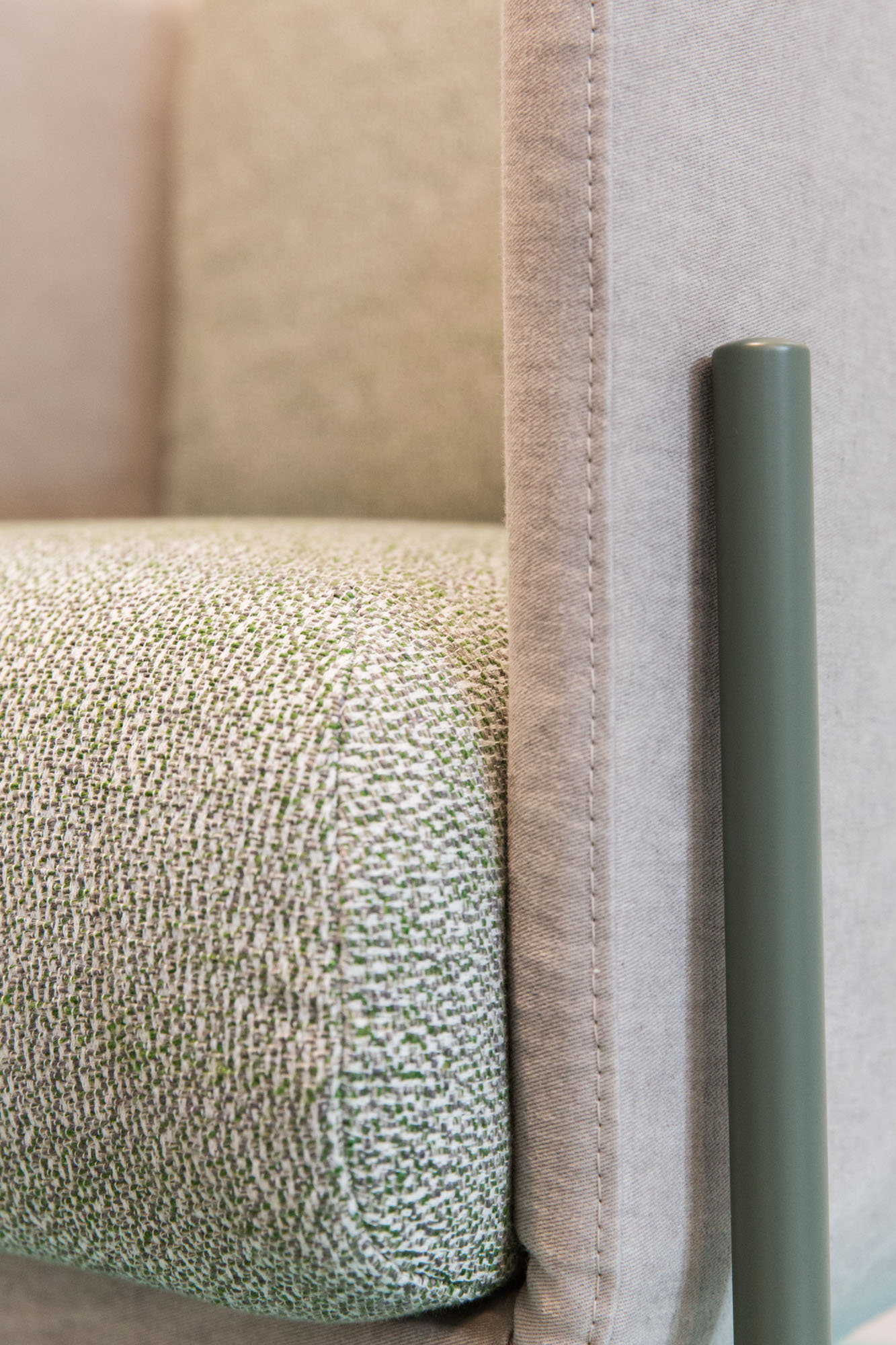 乐竞平台 - 坐具|沙发|办公家具|设计师家具|俳句沙发椅