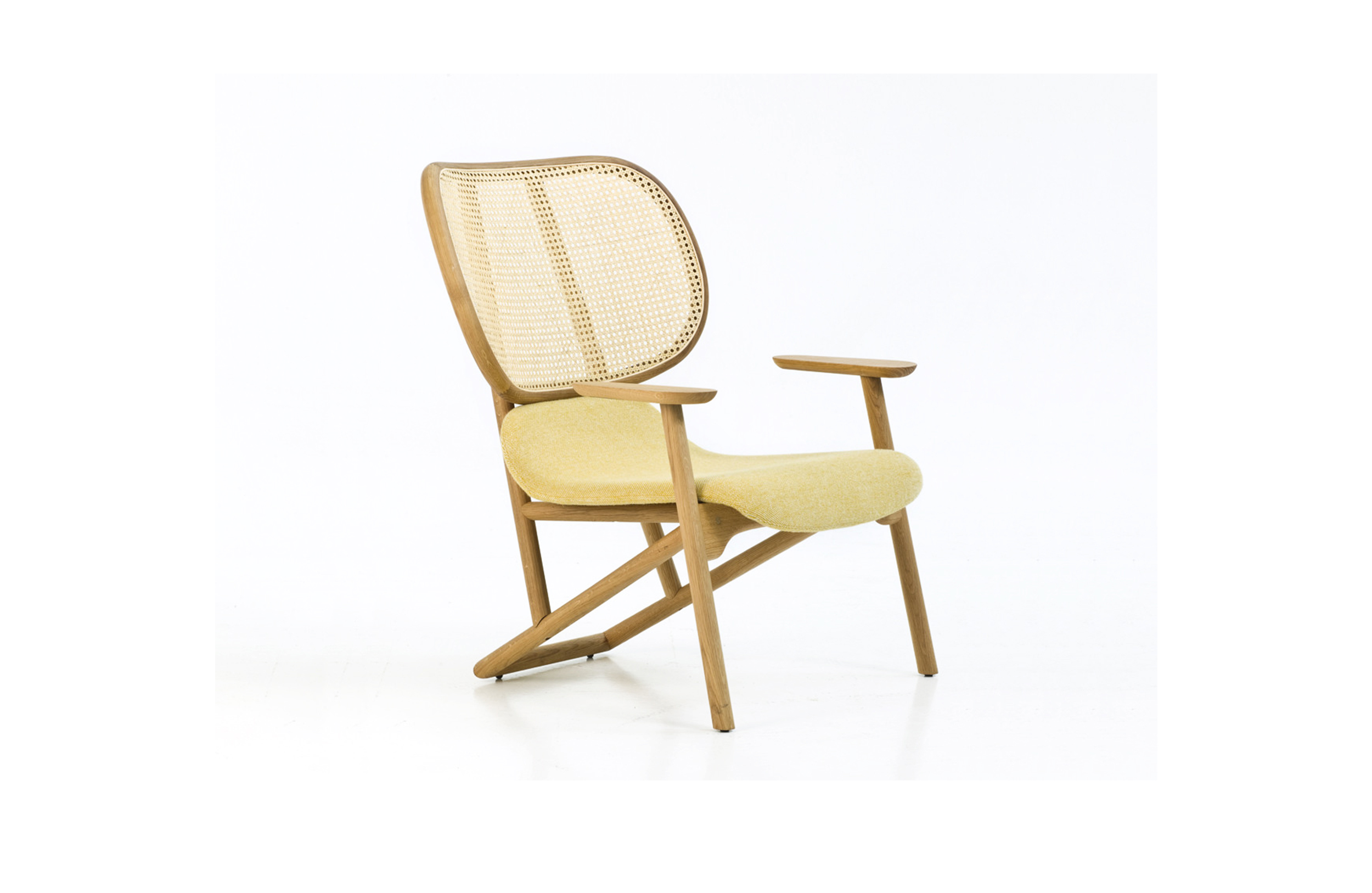 乐竞平台 - 坐具|休闲椅|办公家具|设计师家具|克拉拉休闲椅