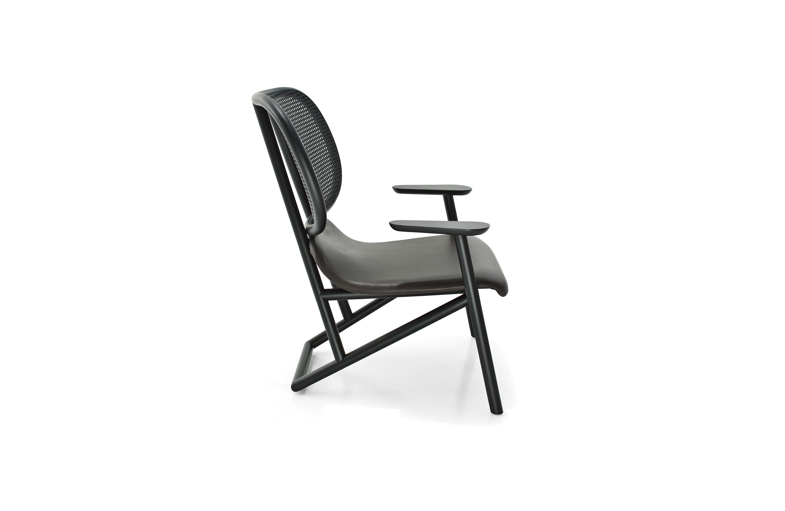 乐竞平台 - 坐具|休闲椅|办公家具|设计师家具|克拉拉休闲椅