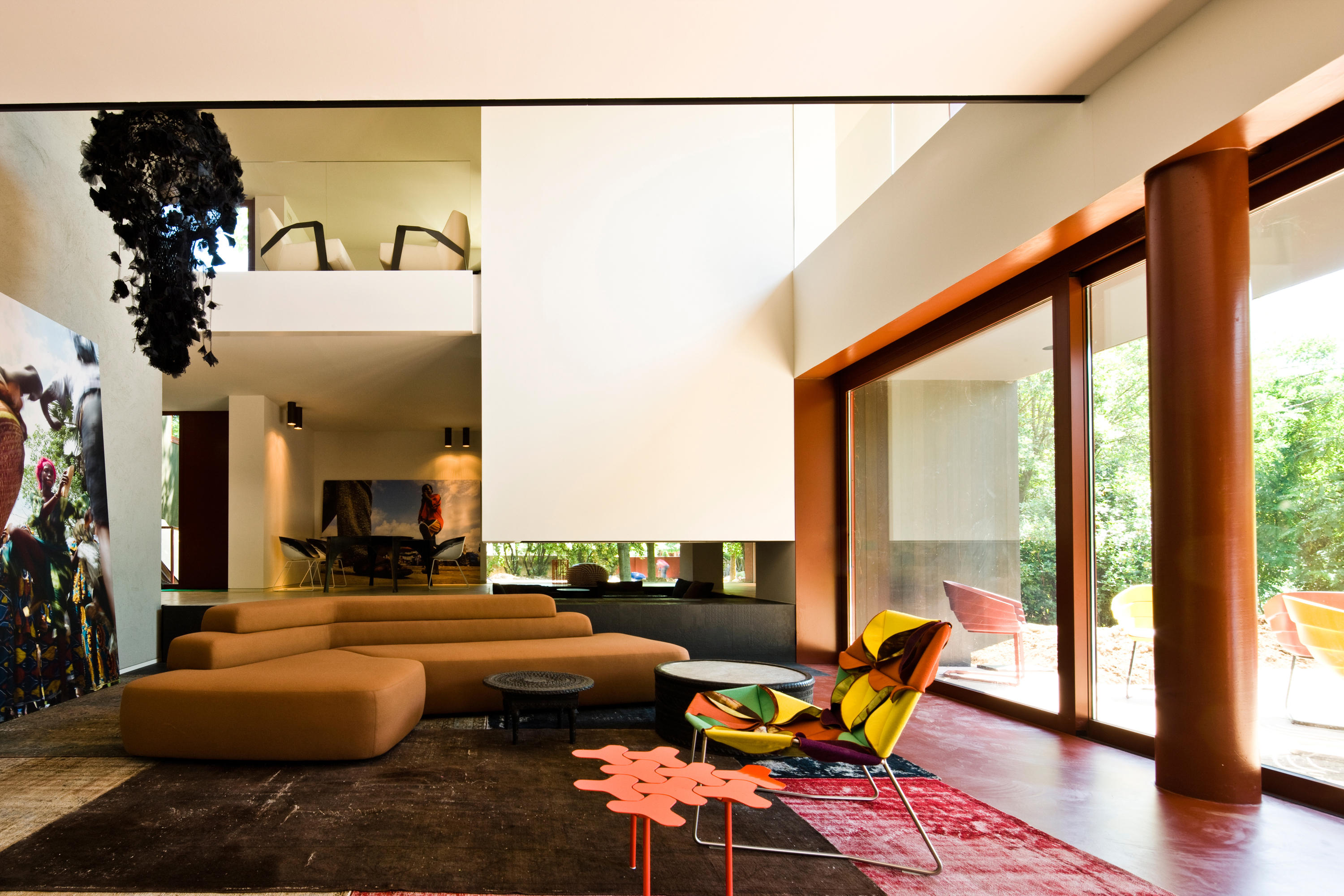 乐竞平台 - 坐具|休闲椅|办公家具|设计师家具|裂谷休闲椅