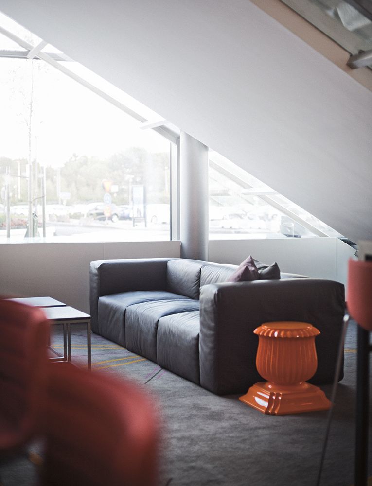 乐竞平台 - 坐具|沙发|办公家具|设计师家具|春天沙发