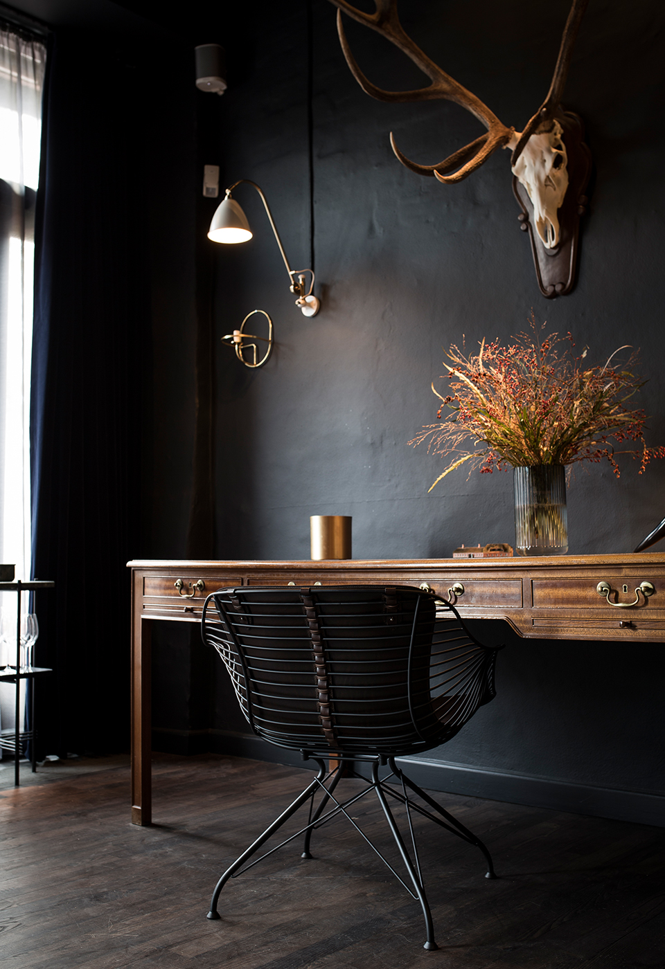 乐竞平台 - 坐具|餐椅|办公家具|设计师家具|金属丝躺椅