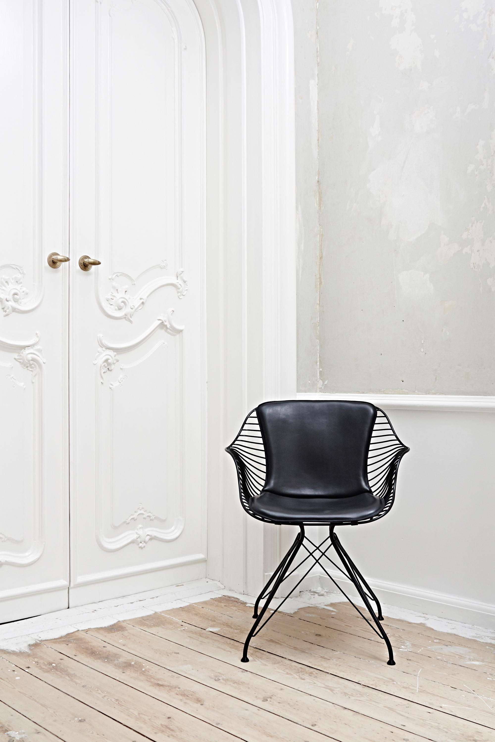 乐竞平台 - 坐具|餐椅|办公家具|设计师家具|金属丝躺椅