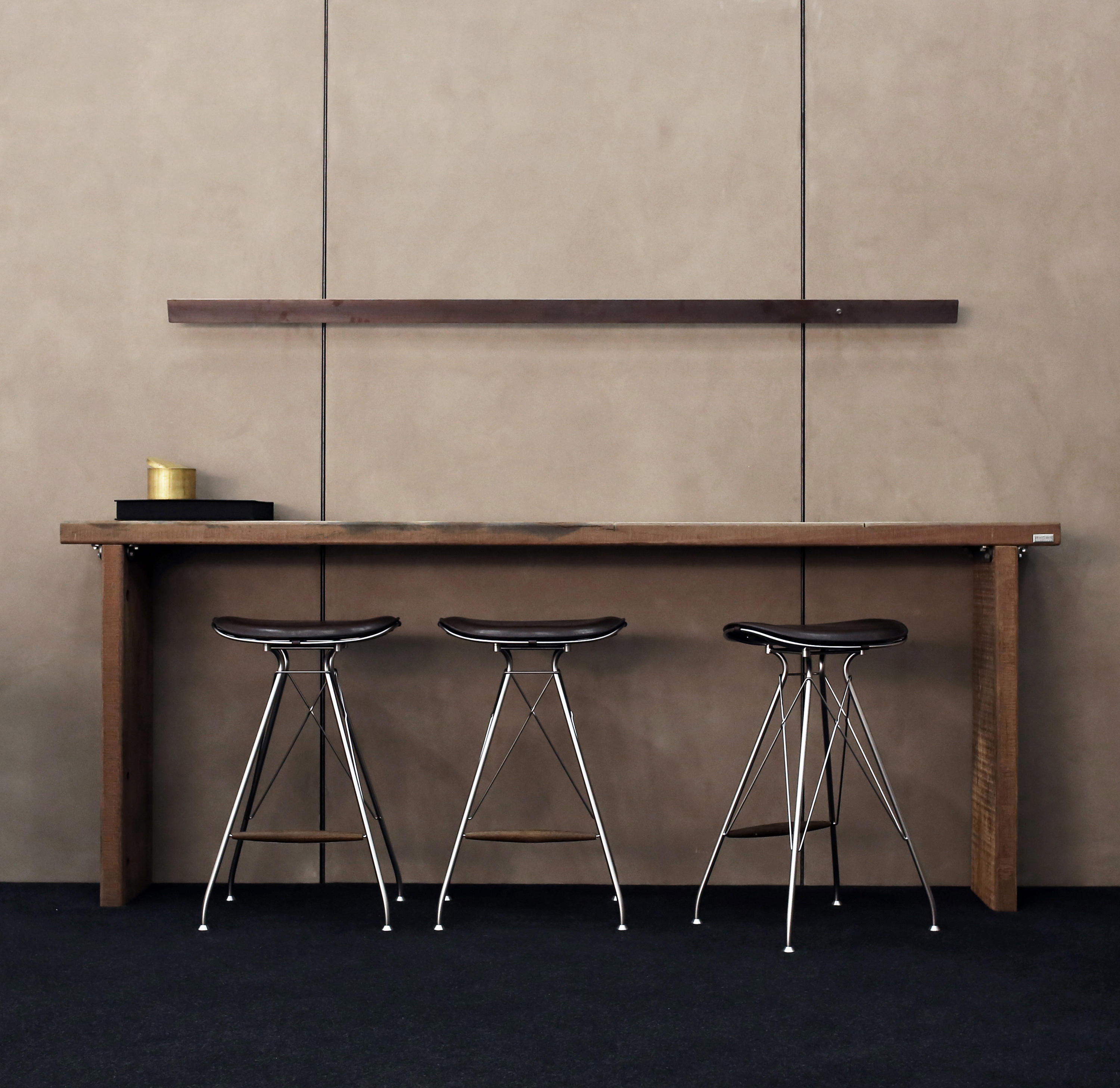 乐竞平台 - 坐具|吧椅/凳子|办公家具|设计师家具|金属丝吧椅