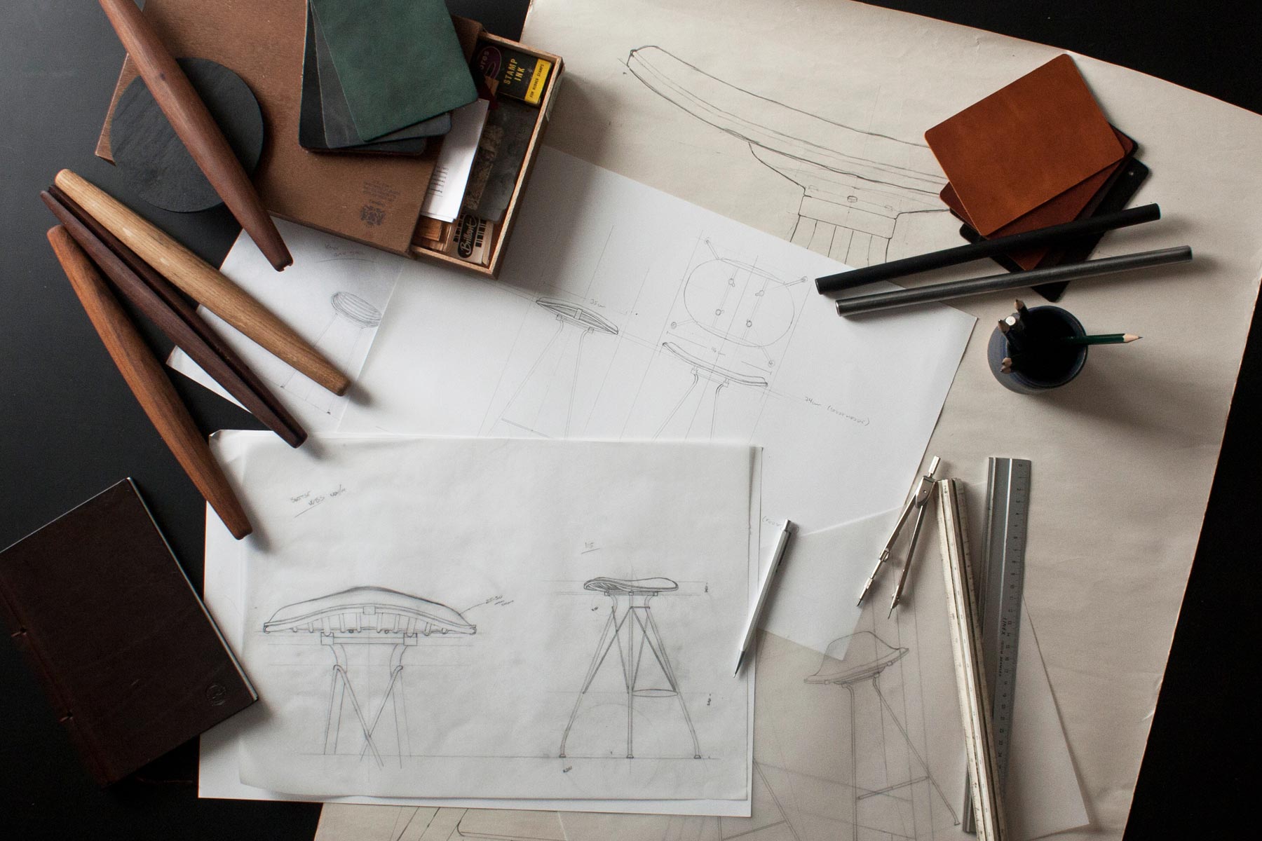 乐竞平台 - 坐具|吧椅/凳子|办公家具|设计师家具|金属丝吧椅