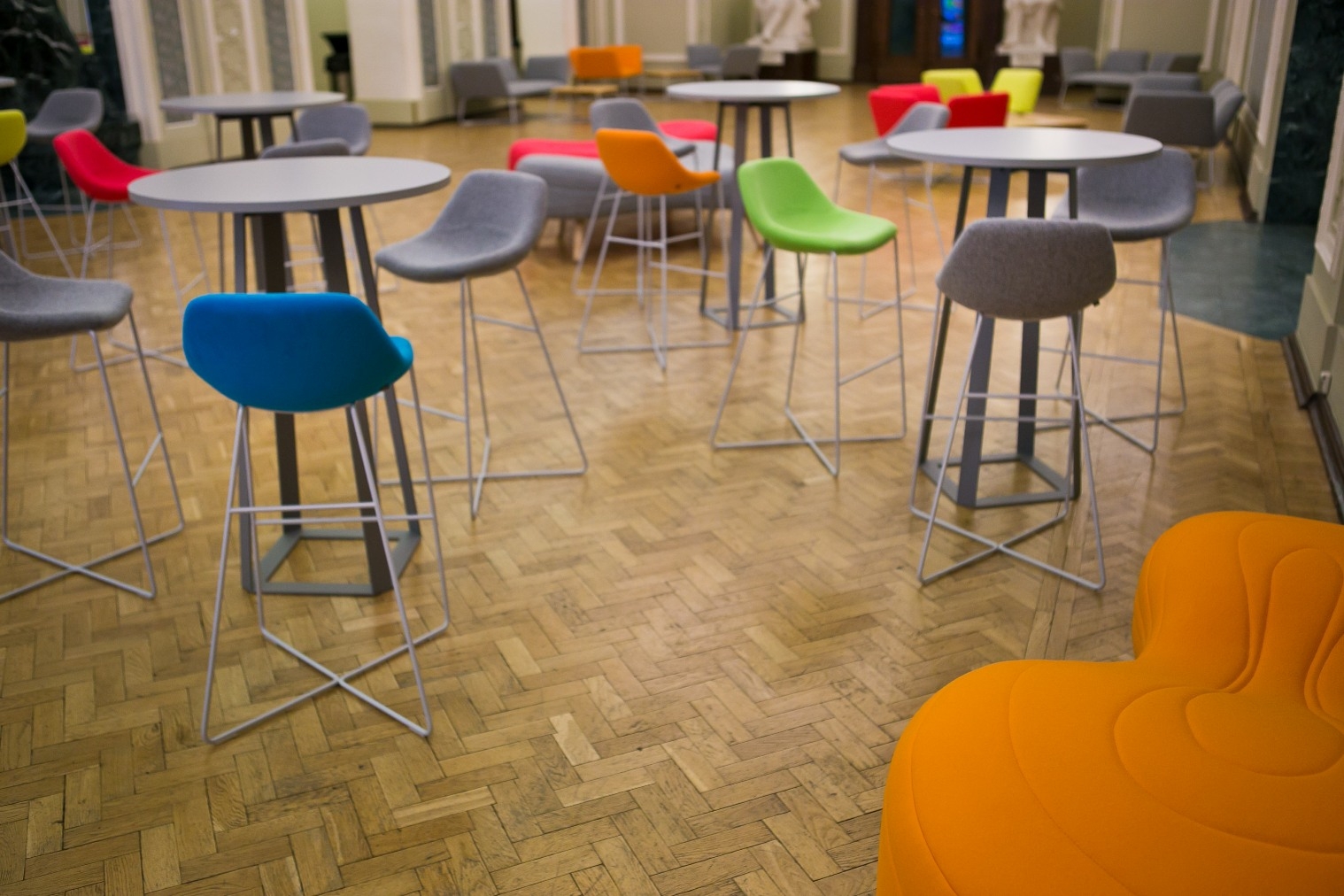 乐竞平台 - 坐具|吧椅/凳子|办公家具|设计师家具|Bouli矮凳