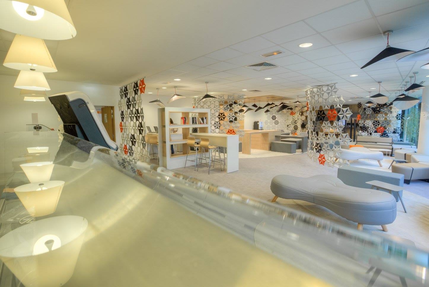 乐竞平台 - 坐具|吧椅/凳子|办公家具|设计师家具|Bouli矮凳