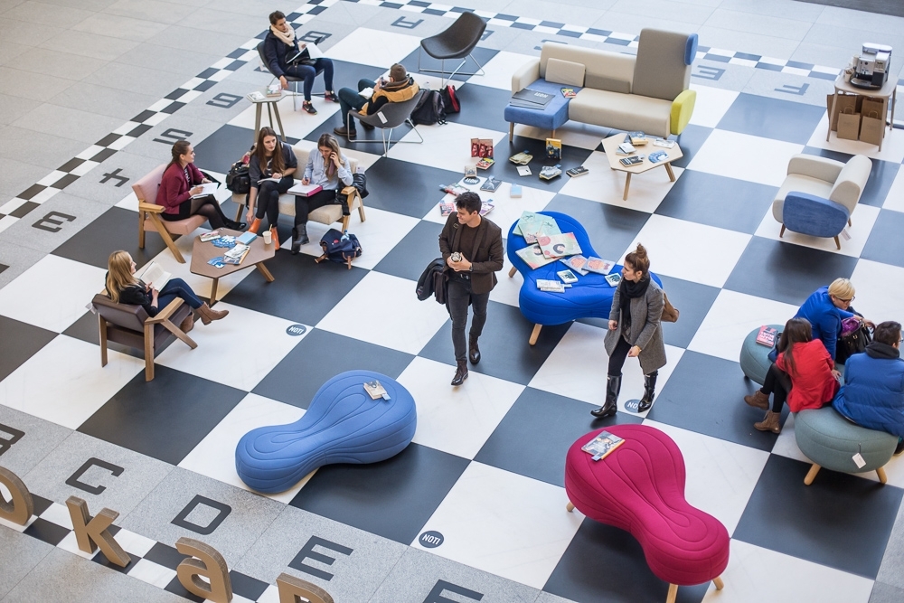 乐竞平台 - 坐具|吧椅/凳子|办公家具|设计师家具|Bouli矮凳