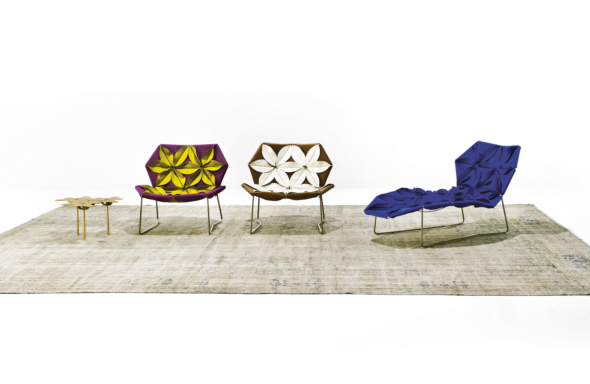 乐竞平台 - 坐具|休闲椅|办公家具|设计师家具|花瓣休闲椅