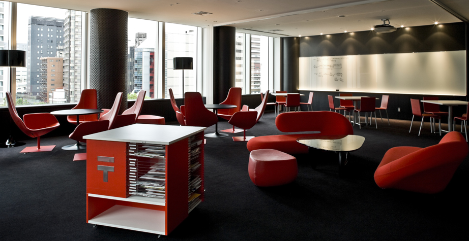 乐竞平台 - 坐具|休闲椅|办公家具|设计师家具|峡湾椅/手指椅