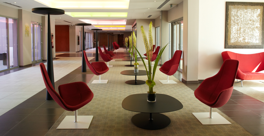 乐竞平台 - 坐具|休闲椅|办公家具|设计师家具|峡湾椅/手指椅