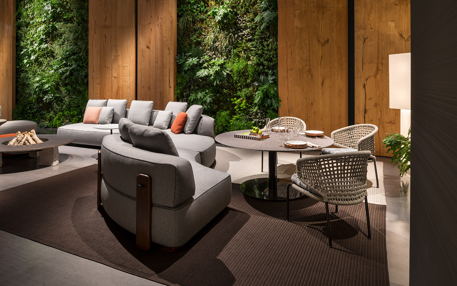 乐竞平台 - 坐具|餐椅|办公家具|设计师家具|阿斯顿洽谈椅