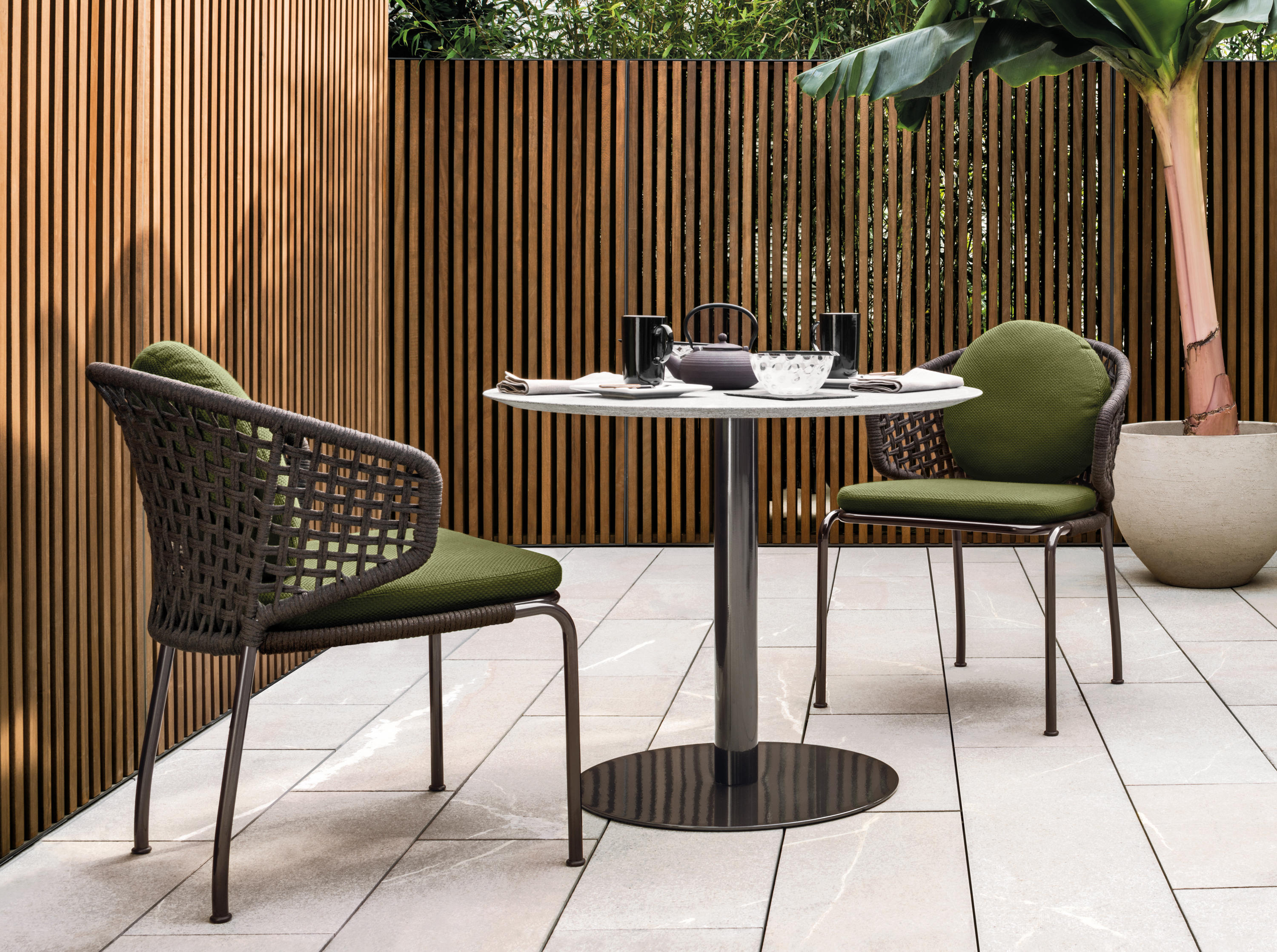 乐竞平台 - 坐具|餐椅|办公家具|设计师家具|阿斯顿洽谈椅