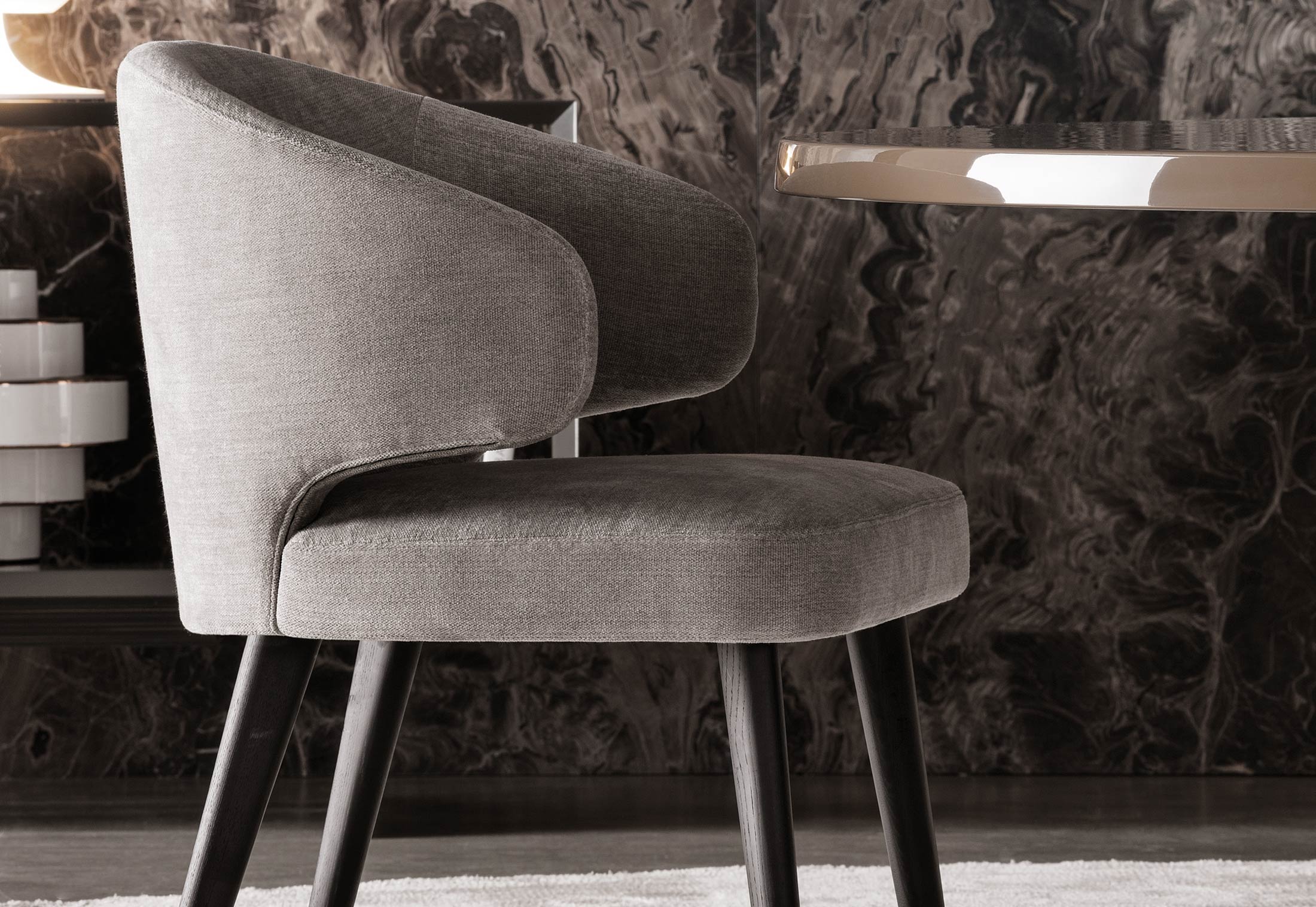 乐竞平台 - 坐具|餐椅|办公家具|设计师家具|阿斯顿餐椅