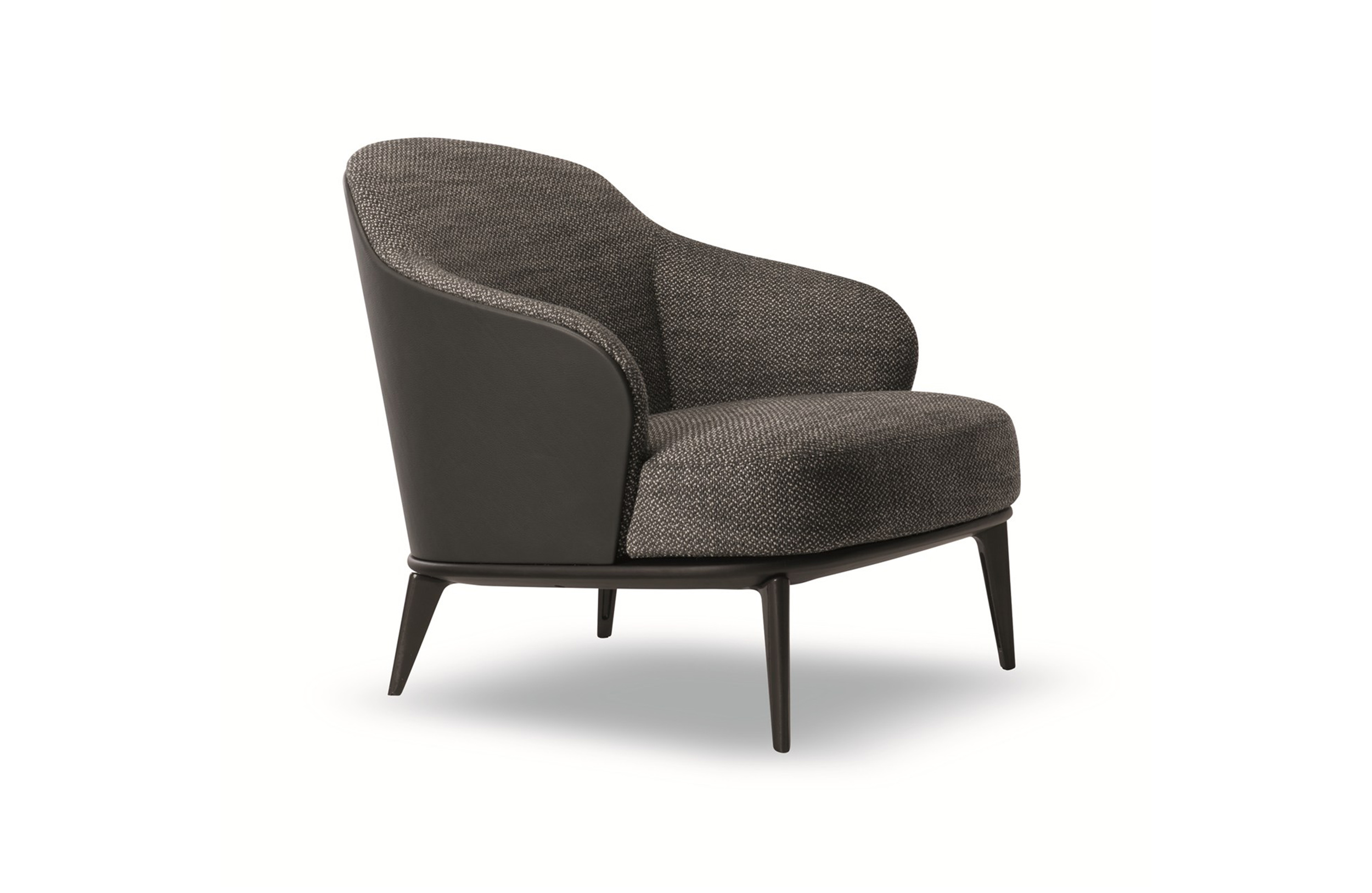 [乐竞平台 - 坐具|沙发|办公家具|设计师家具|莱斯利休闲椅]