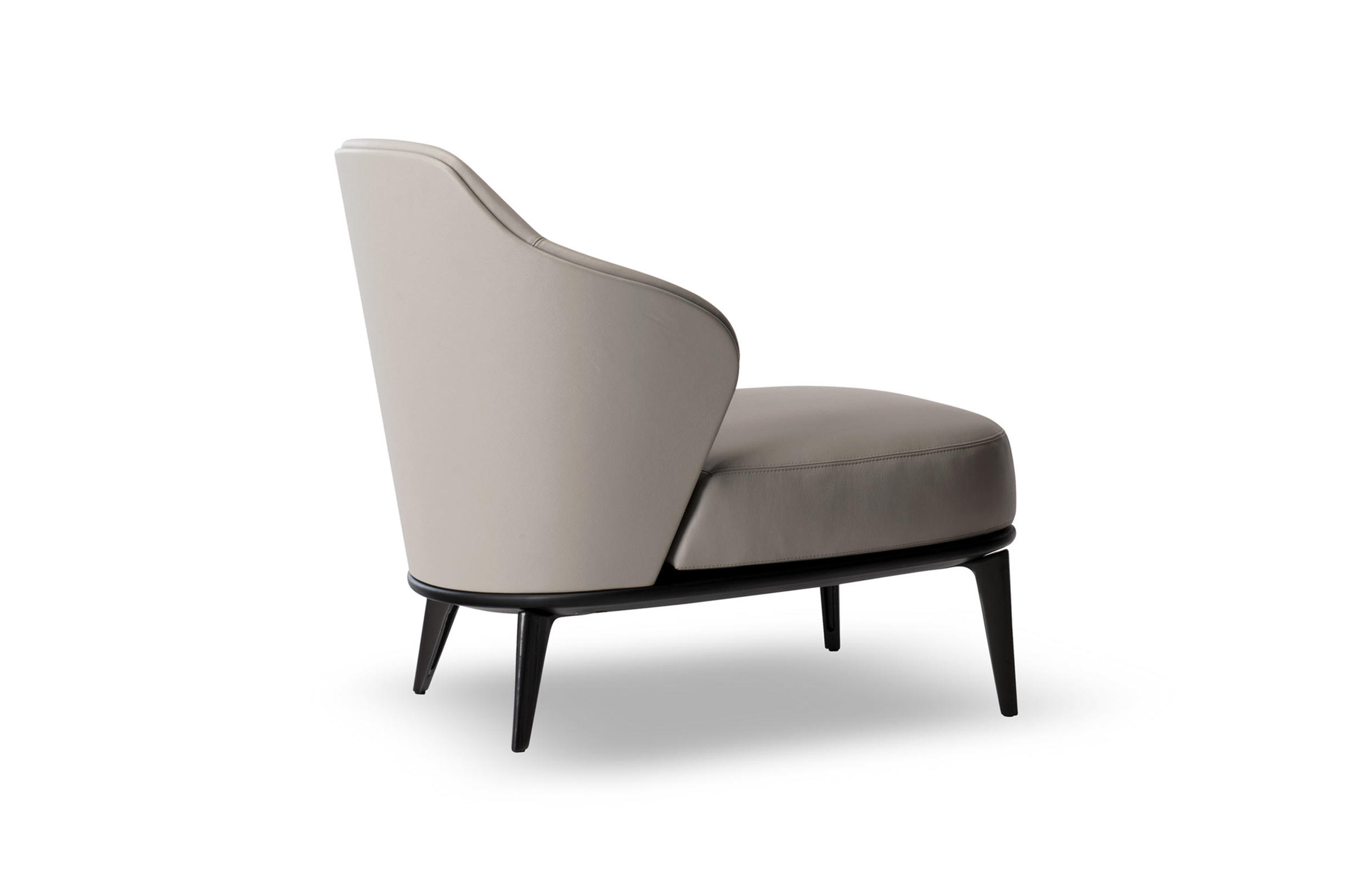 乐竞平台 - 坐具|沙发|办公家具|设计师家具|莱斯利休闲椅