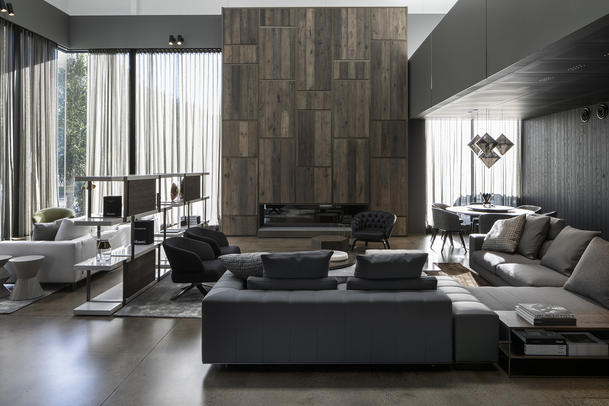 乐竞平台 - 坐具|沙发|办公家具|设计师家具|弗里曼绒毛沙发