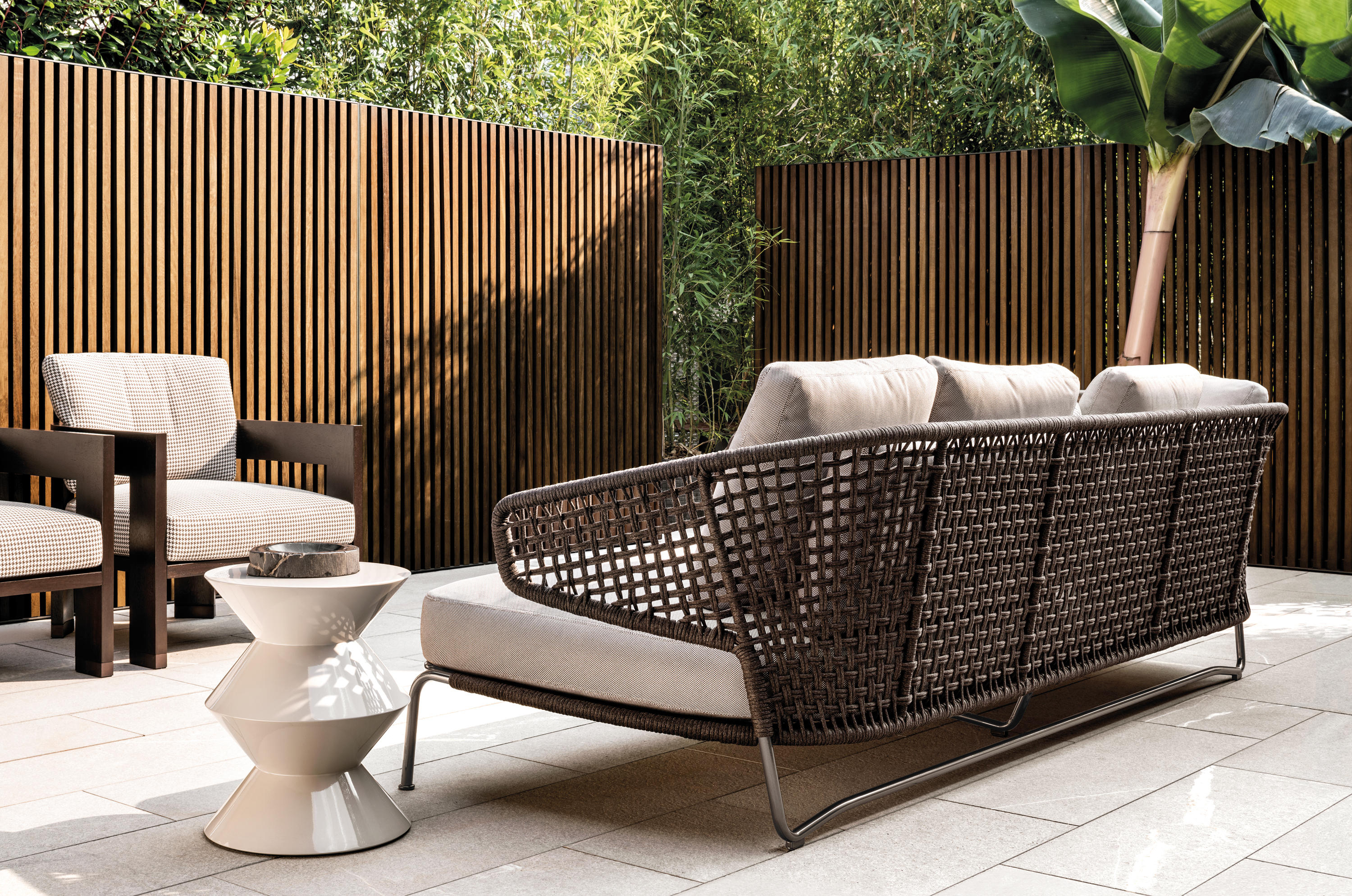 乐竞平台 - 桌几|咖啡桌|办公家具|设计师家具|塞萨尔角几