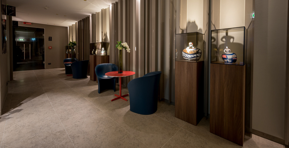 乐竞平台 - 坐具|休闲椅|办公家具|设计师家具|月亮扶手椅