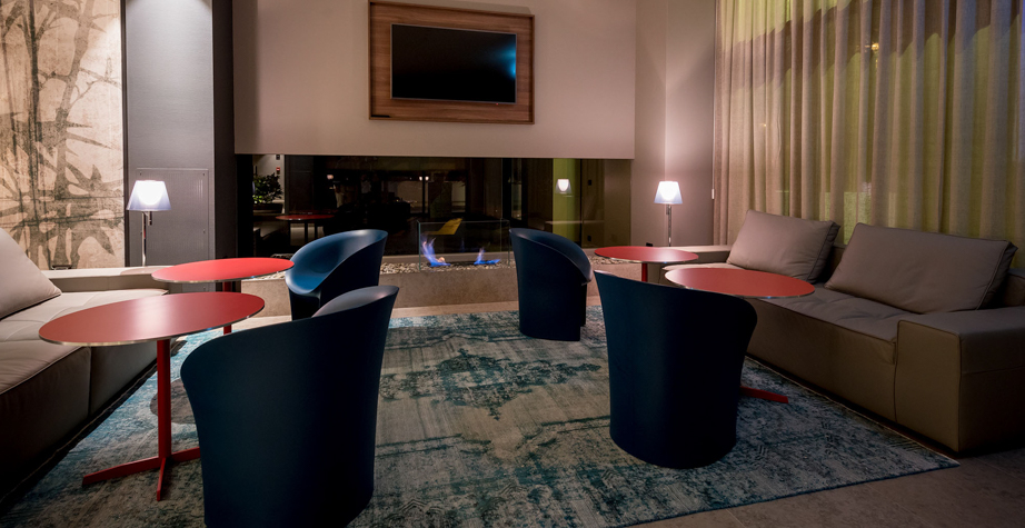 乐竞平台 - 坐具|休闲椅|办公家具|设计师家具|月亮扶手椅