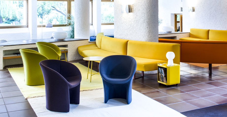 乐竞平台 - 坐具|休闲椅|办公家具|设计师家具|月亮扶手椅