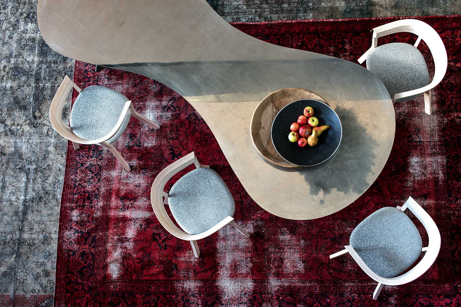 乐竞平台 - 坐具|餐椅|办公家具|设计师家具|木制比基尼餐椅