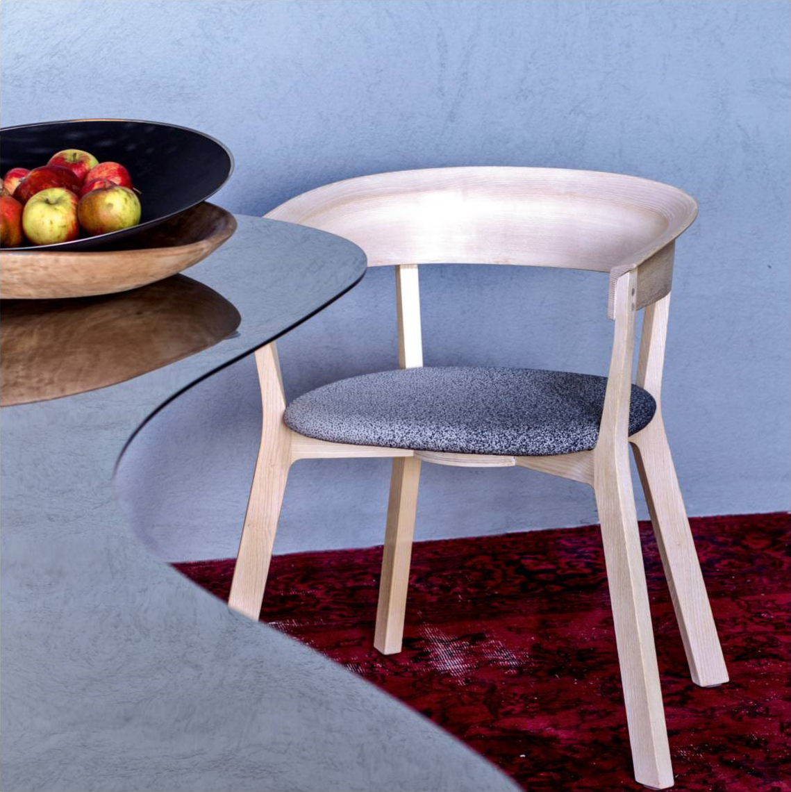 乐竞平台 - 坐具|餐椅|办公家具|设计师家具|木制比基尼餐椅