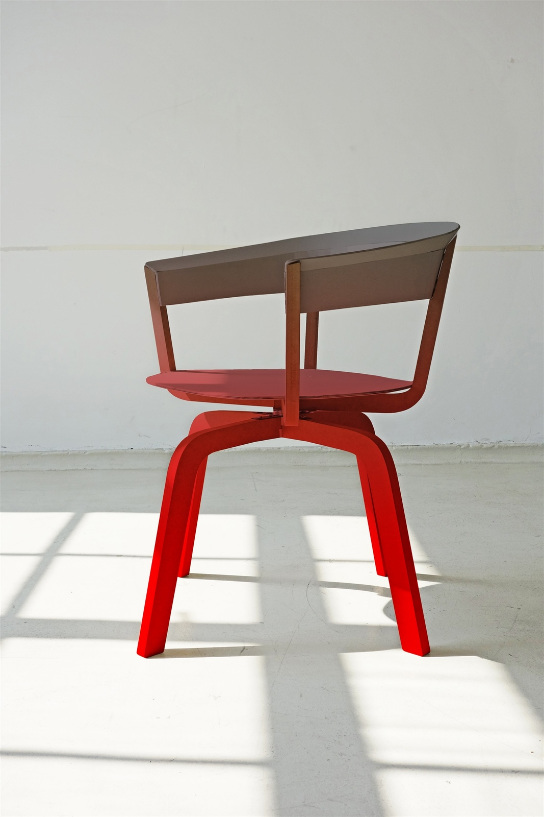 乐竞平台 - 坐具|餐椅|办公家具|设计师家具|木制比基尼餐椅