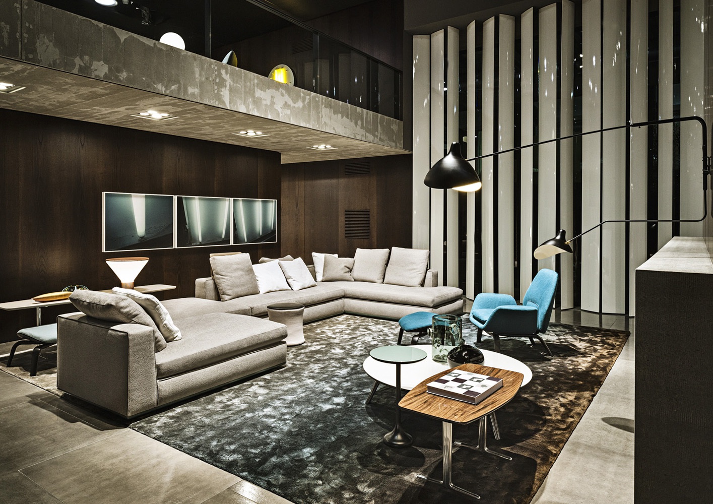 乐竞平台 - 桌几|茶几/边几|办公家具|设计师家具|沃伦边几