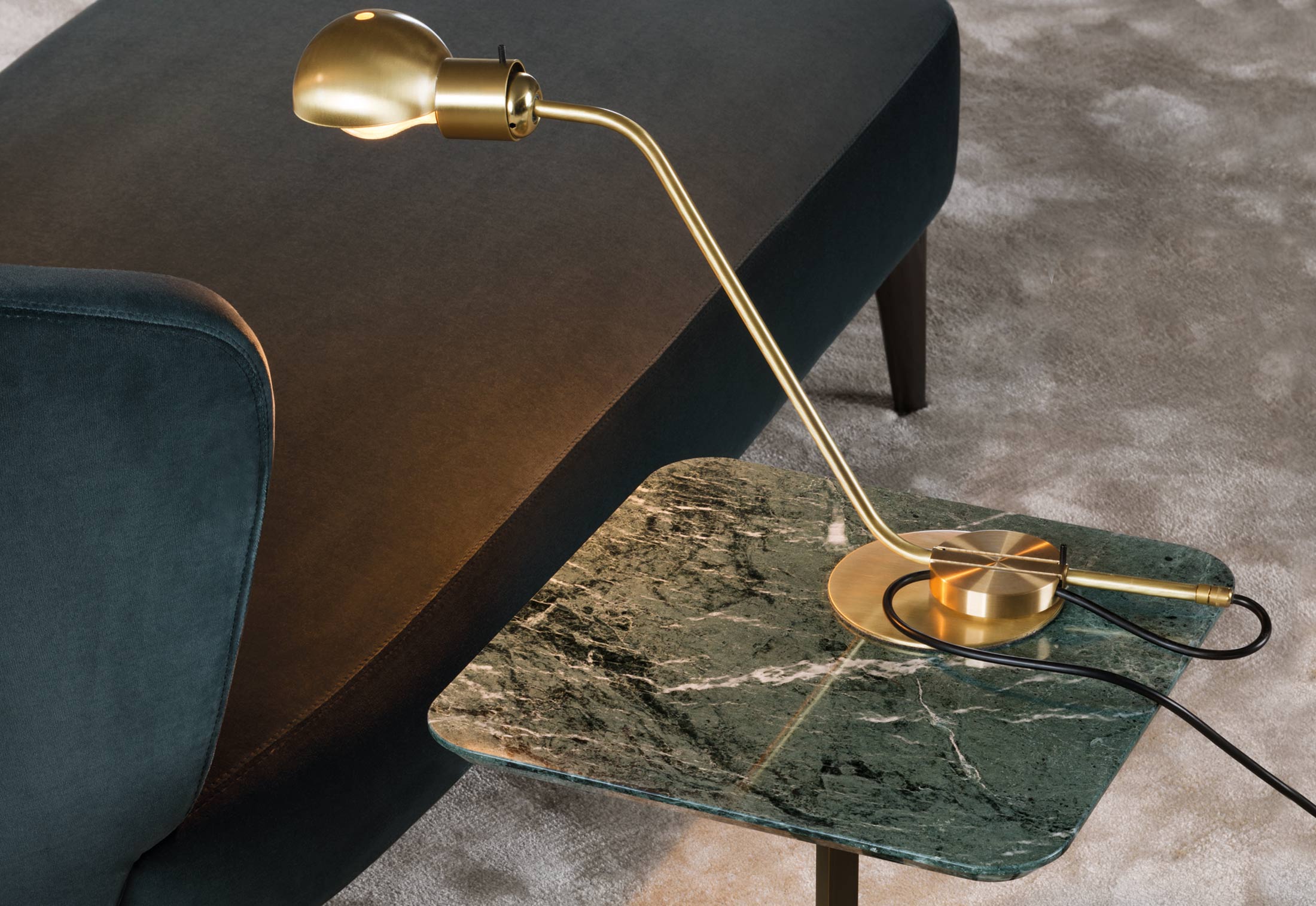 乐竞平台 - 桌几|茶几/边几|办公家具|设计师家具|乔伊茶几