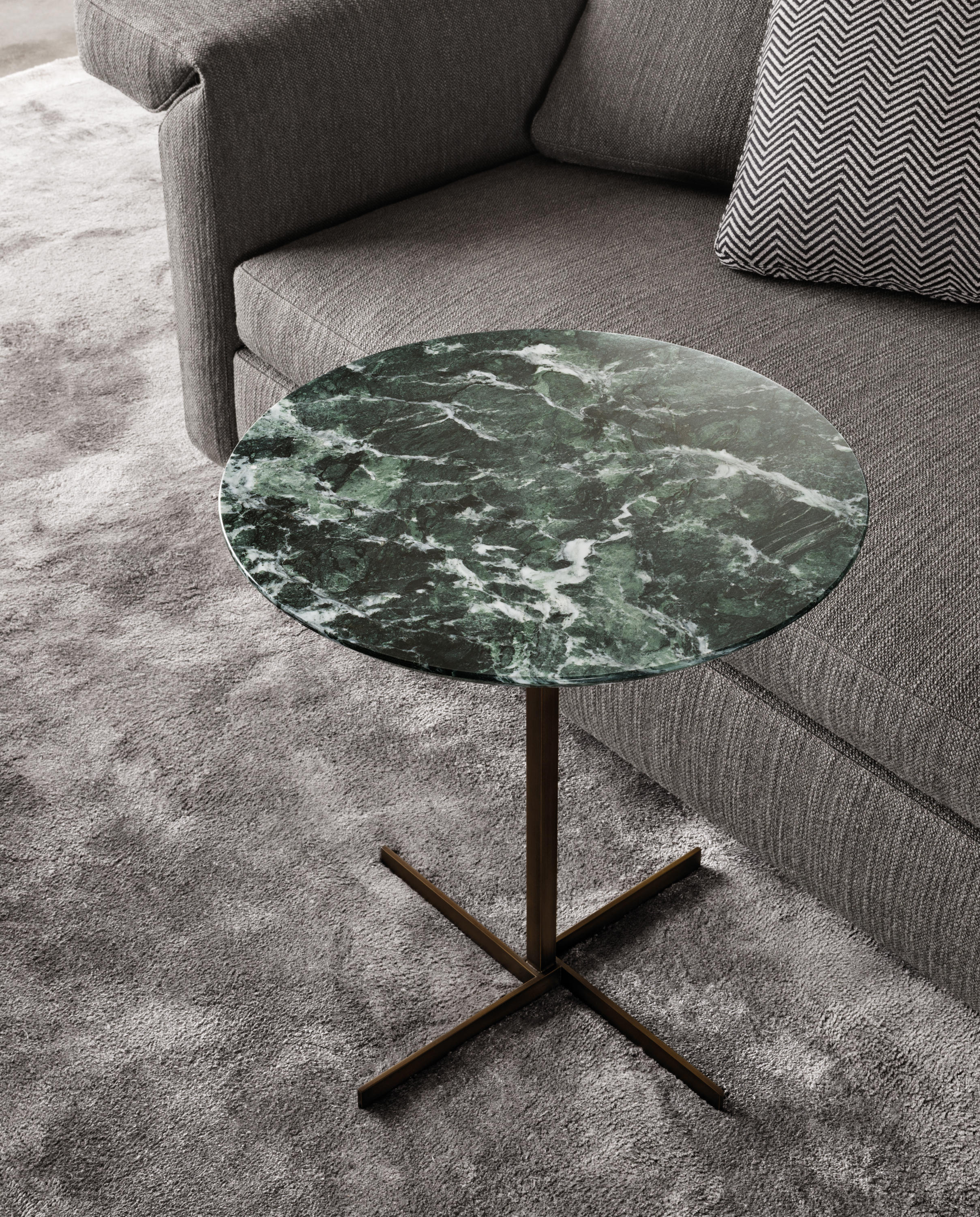 乐竞平台 - 桌几|茶几/边几|办公家具|设计师家具|乔伊茶几