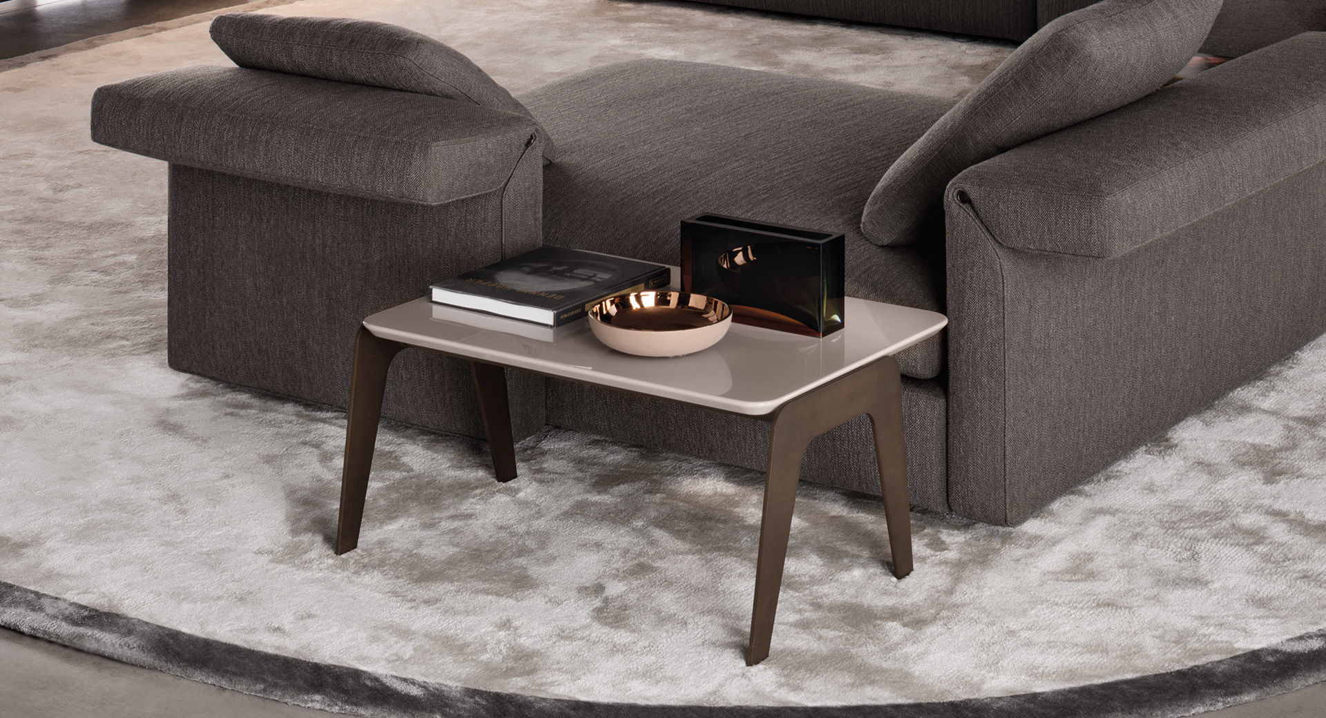 乐竞平台 - 桌几|茶几/边几|办公家具|设计师家具|柯克木制边几