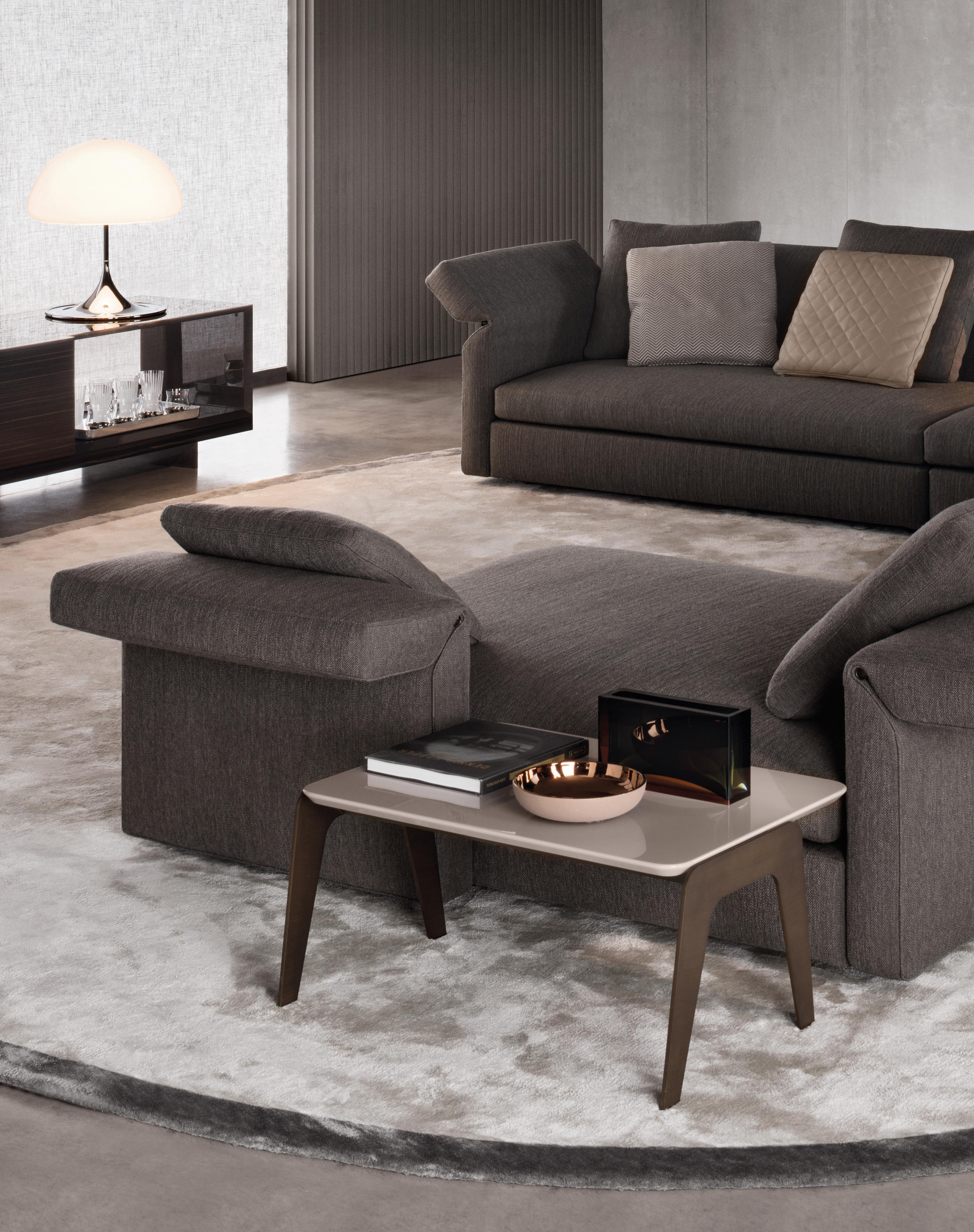 乐竞平台 - 桌几|茶几/边几|办公家具|设计师家具|柯克木制边几