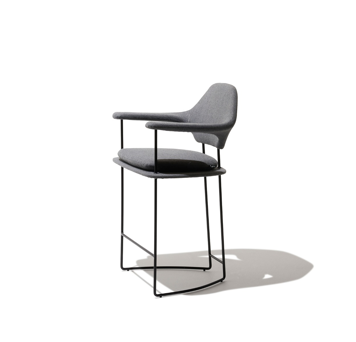 乐竞平台 - 坐具|吧椅/凳子|办公家具|设计师家具|Mova吧椅