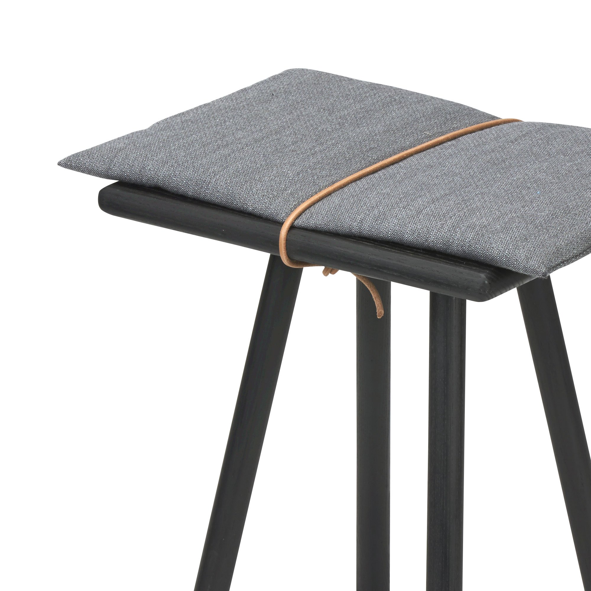 乐竞平台 - 坐具|吧椅/凳子|办公家具|设计师家具|GEORG 凳子