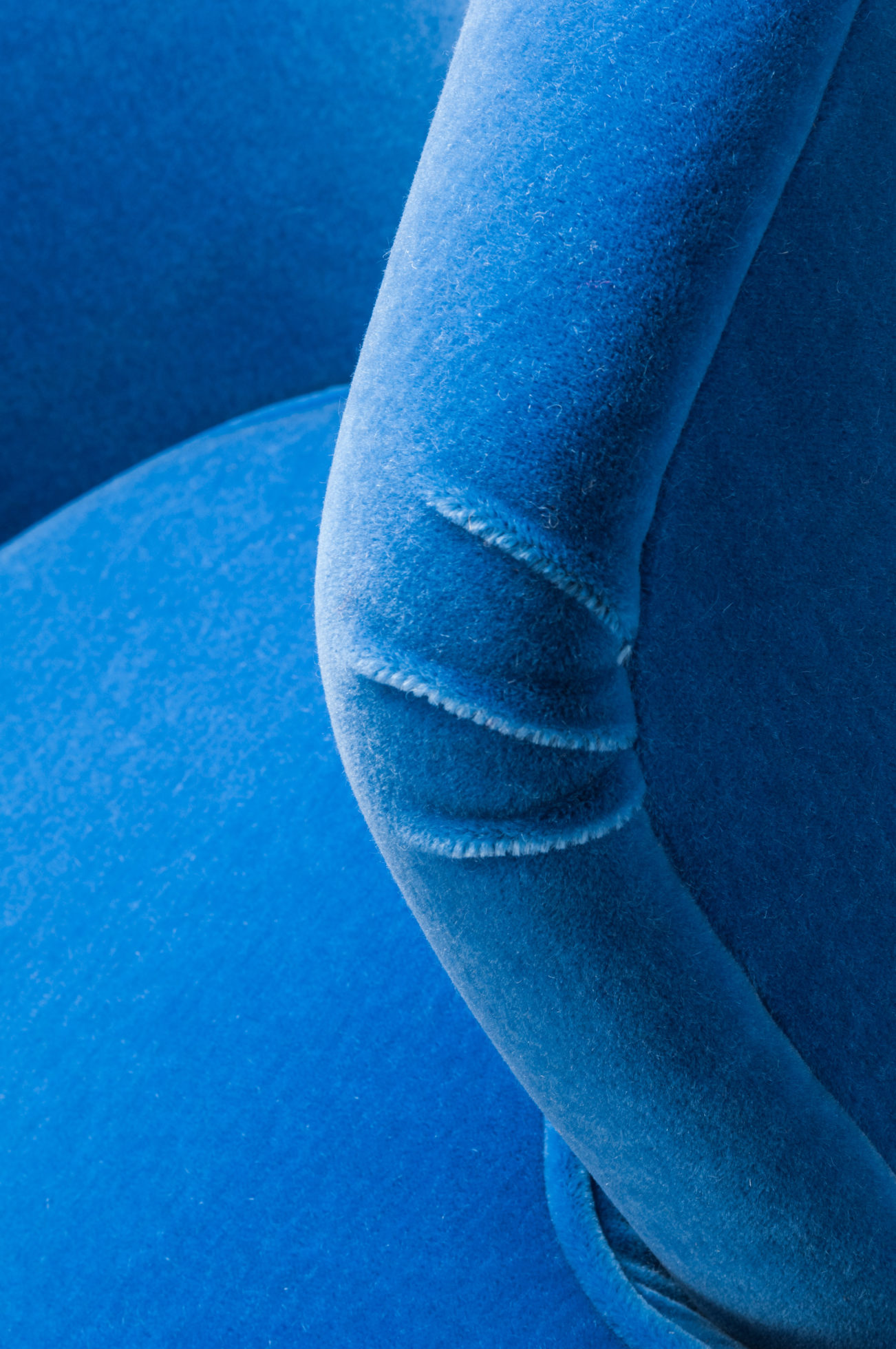 乐竞平台 - 坐具|沙发|办公家具|设计师家具|floradora 沙发椅