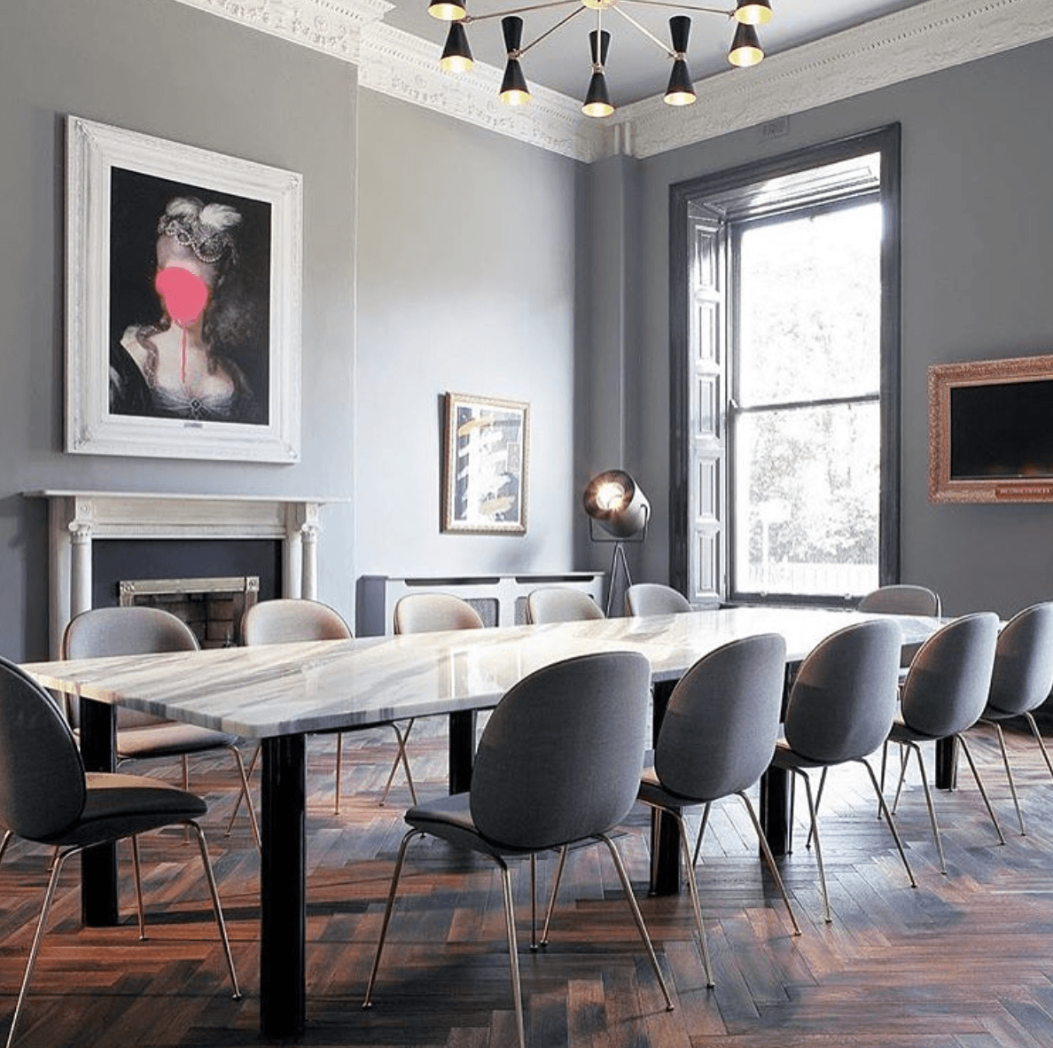 乐竞平台 - 坐具|餐椅|办公家具|设计师家具|甲壳虫餐椅