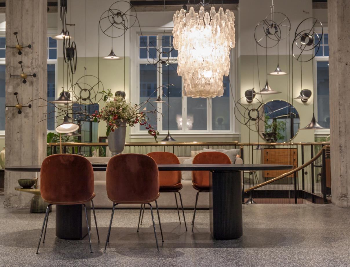 乐竞平台 - 坐具|餐椅|办公家具|设计师家具|甲壳虫餐椅