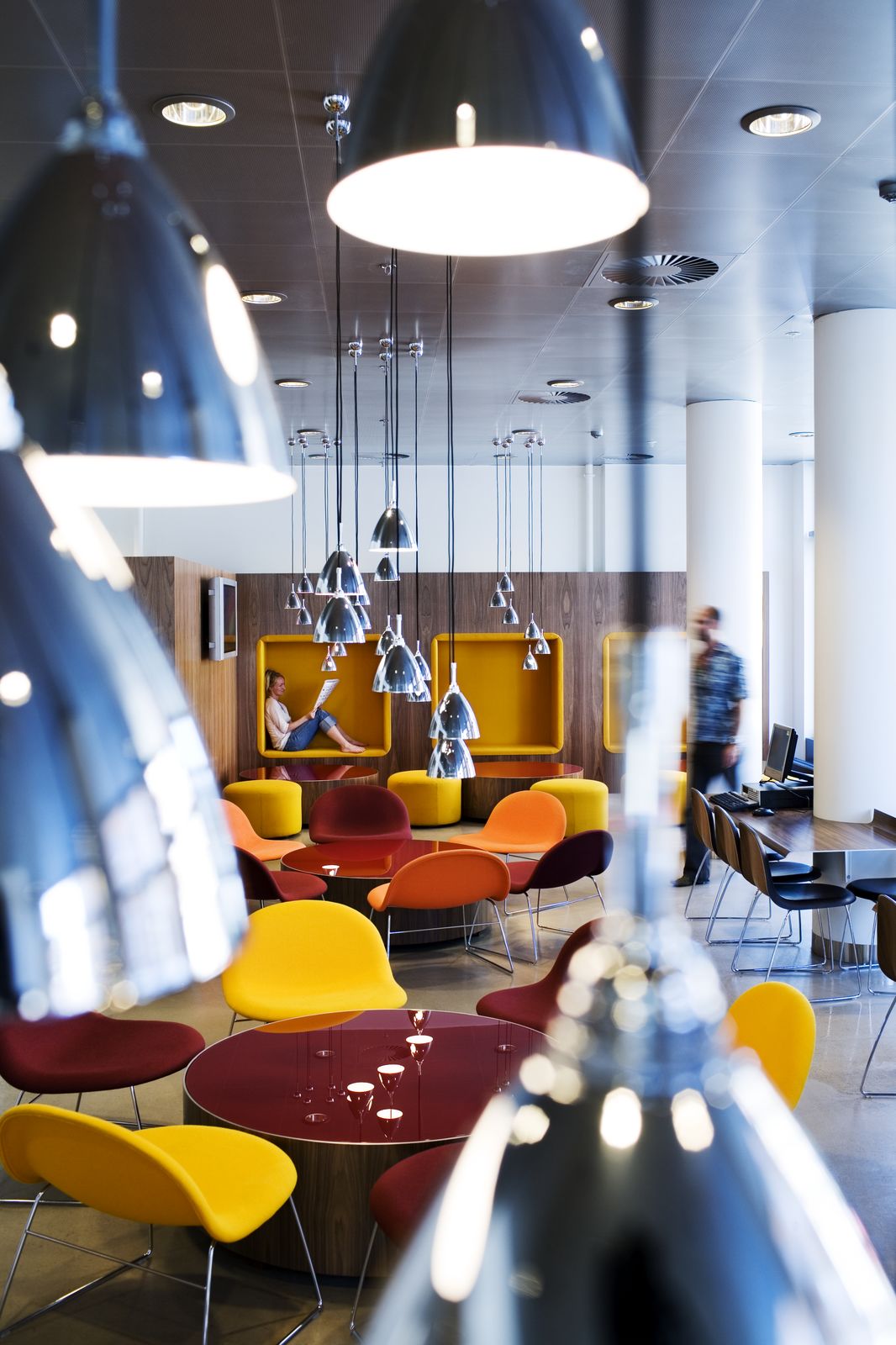 乐竞平台 - 灯饰|吊灯|办公家具|设计师家具|贝斯特莱特BL9吊灯