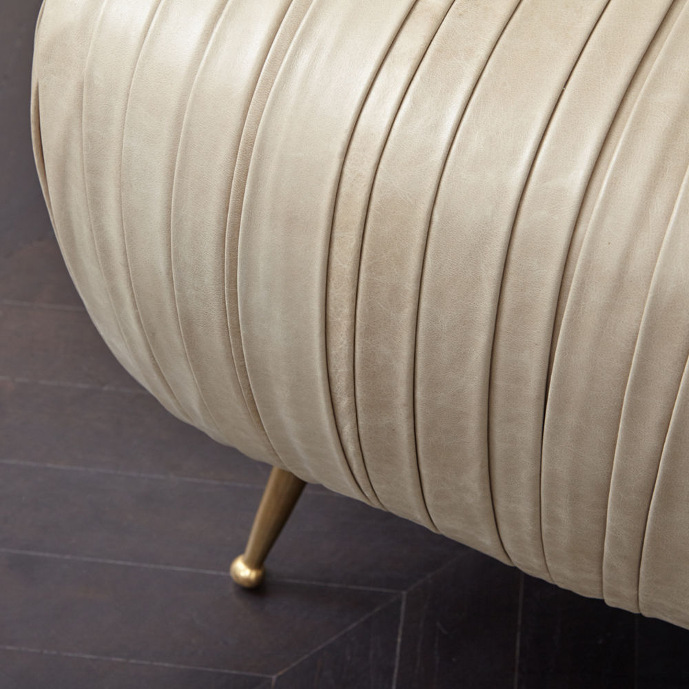 乐竞平台 - 坐具|吧椅/凳子|办公家具|设计师家具|舒芙蕾矮凳