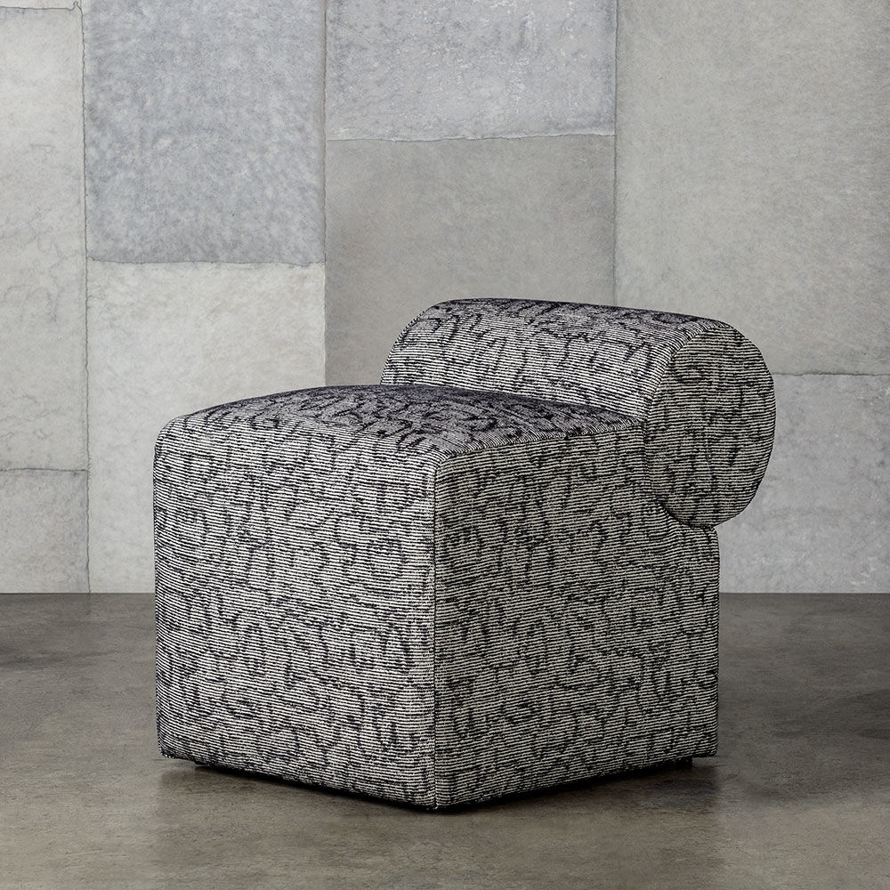 乐竞平台 - 坐具|吧椅/凳子|办公家具|设计师家具|球形矮墩