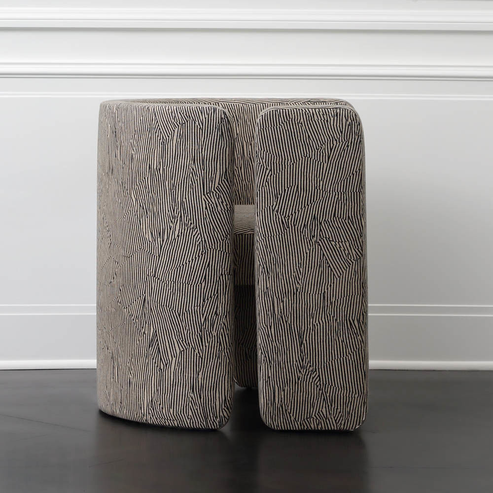 乐竞平台 - 坐具|休闲椅|办公家具|设计师家具|费尔法克斯椅