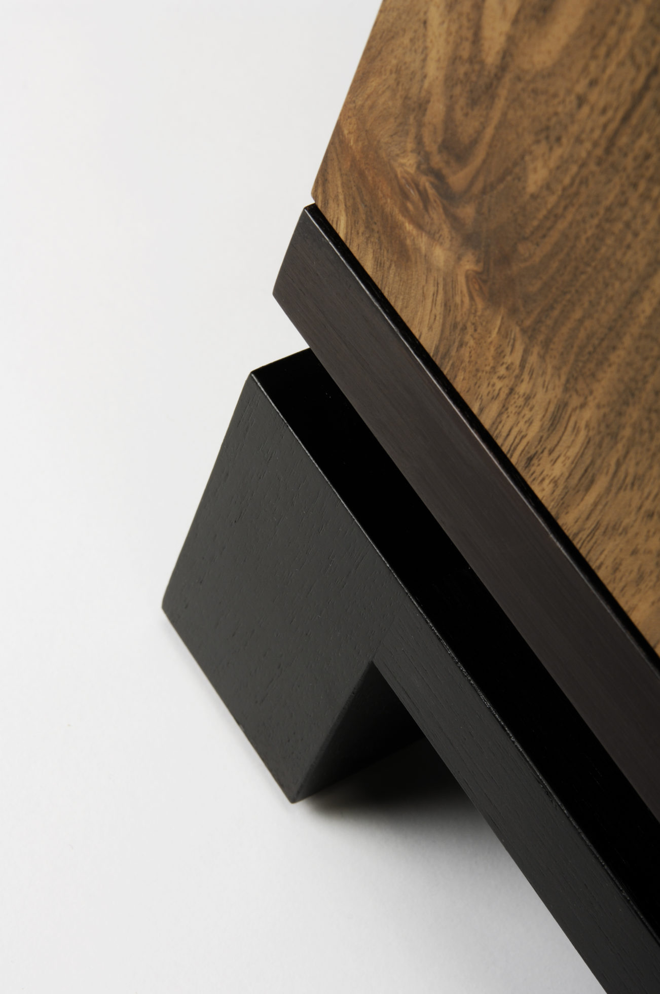 乐竞平台 - 储物|储物柜|办公家具|设计师家具|chivalrous cabinet 柜子