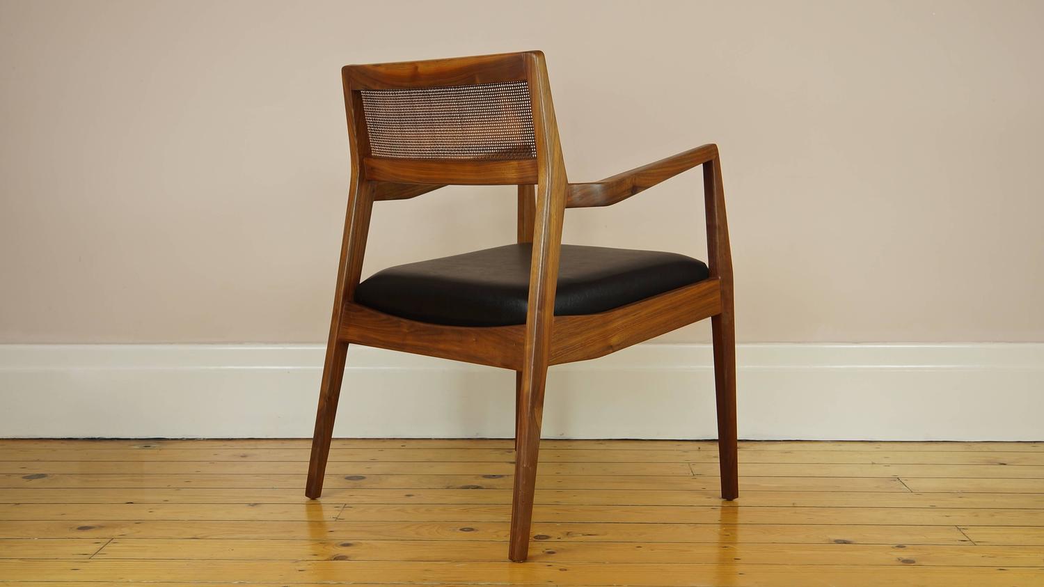 乐竞平台 - 坐具|餐椅|办公家具|设计师家具|risom 椅子