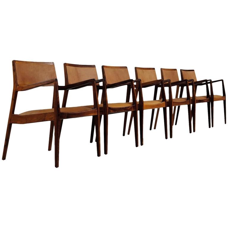 乐竞平台 - 坐具|餐椅|办公家具|设计师家具|risom 椅子