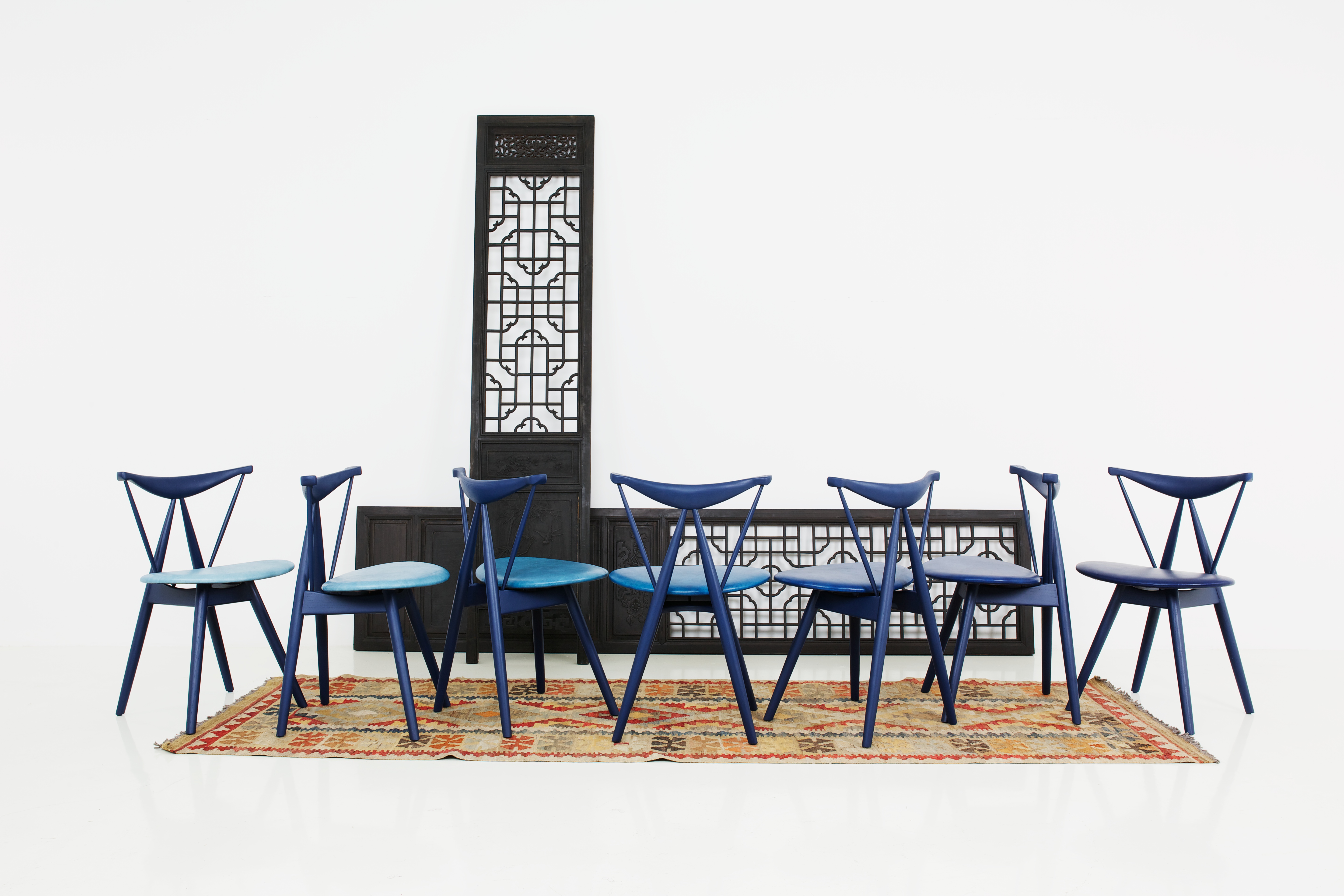 乐竞平台 - 坐具|餐椅|办公家具|设计师家具|Piano Chair