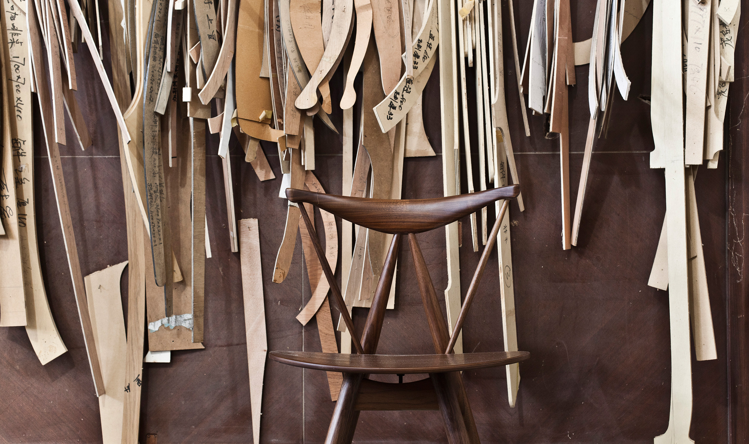 乐竞平台 - 坐具|餐椅|办公家具|设计师家具|Piano Chair