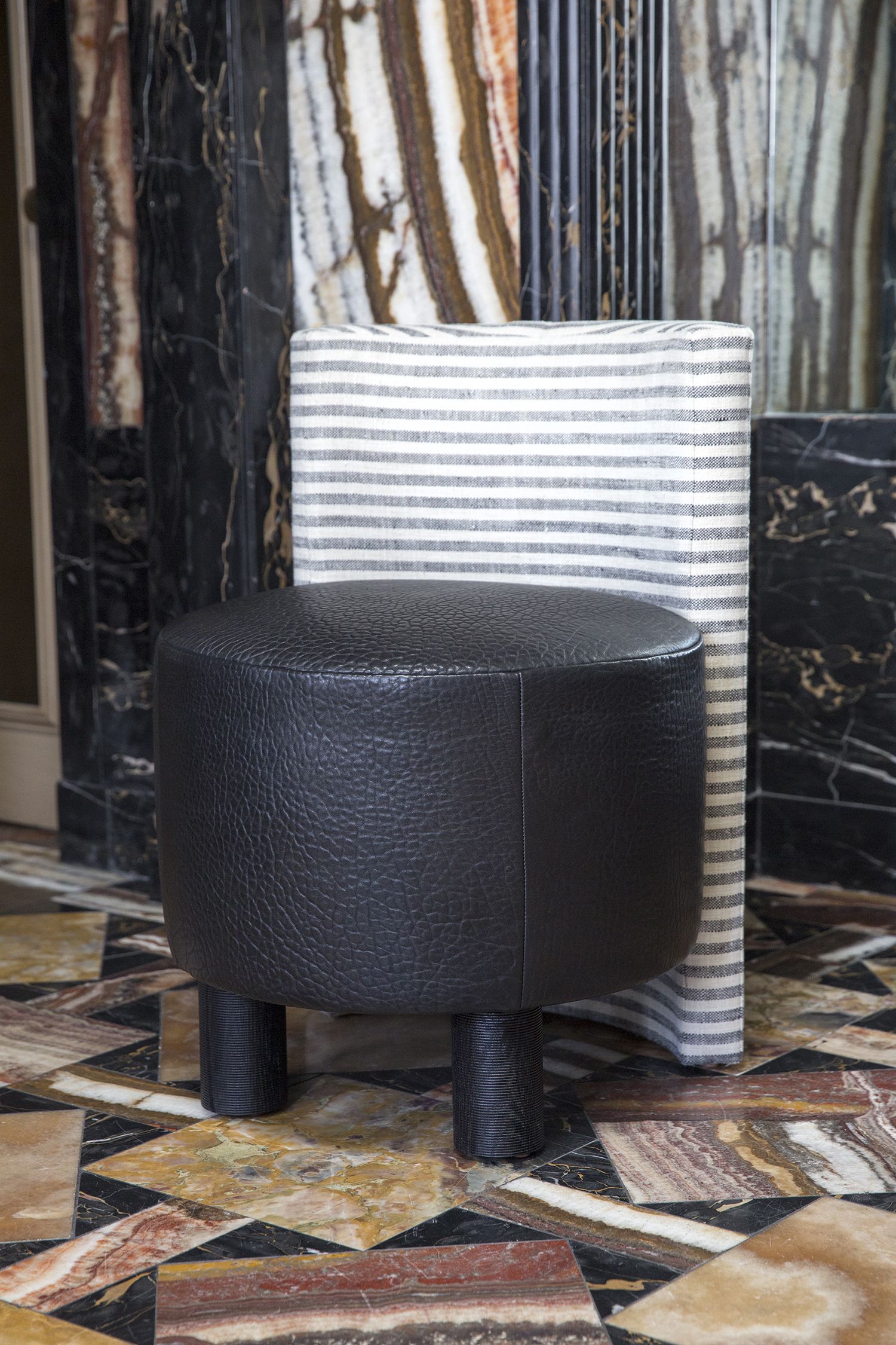 乐竞平台 - 坐具|吧椅/凳子|办公家具|设计师家具|威洛比凳子