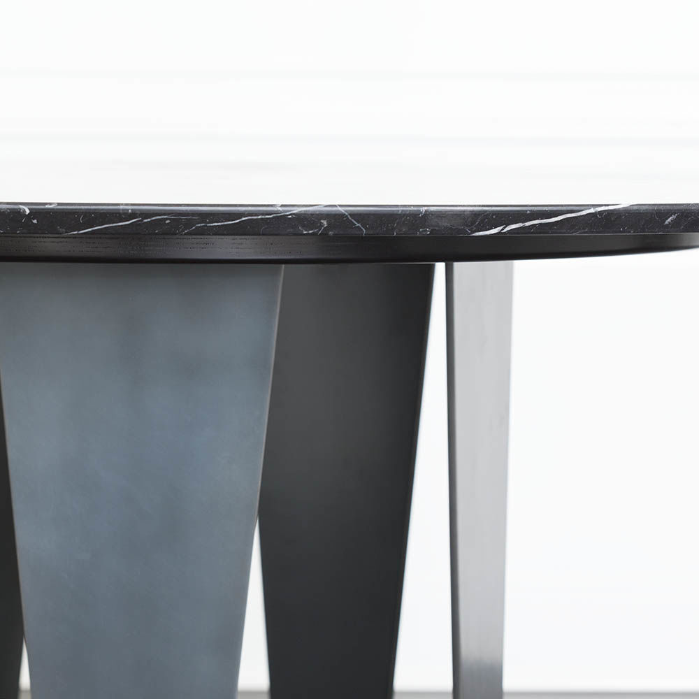 乐竞平台 - 桌几|餐桌|办公家具|设计师家具|格拉夫顿餐桌